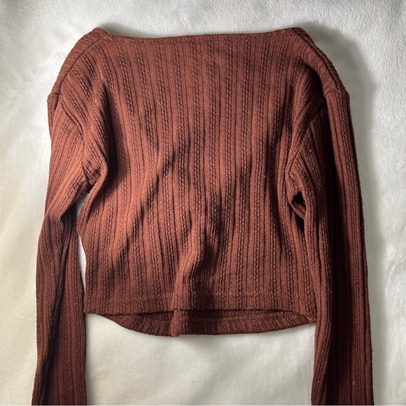 Harlow Brown Crop Top - Picture 4 of 4